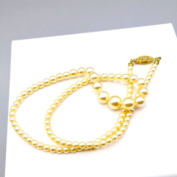 Lustrous Knotted Glass Pearl Graduated Strand, Vintage Off White Necklace - Picture 2 of 3